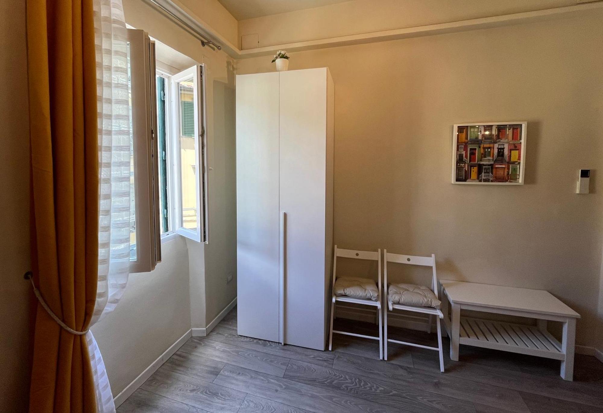 Vasari - Near Smn Station *